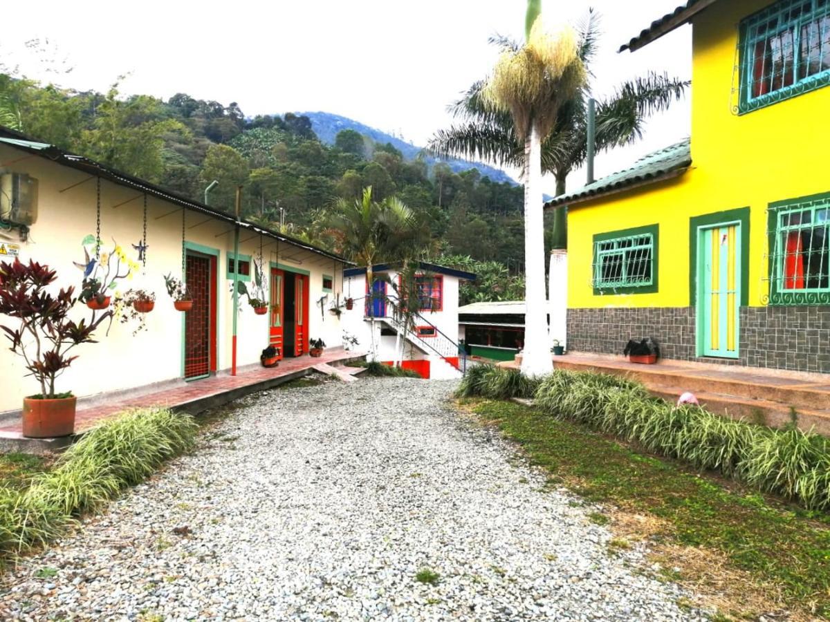 Finca Turistica Santa Clara *